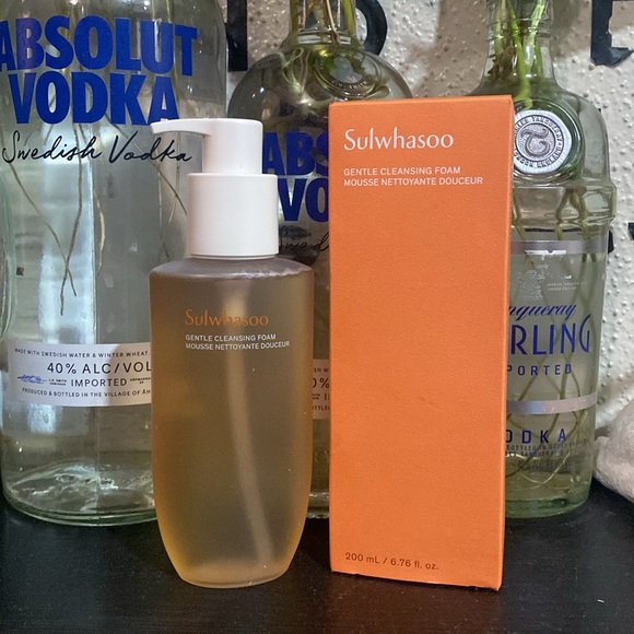 Sulwhasoo Overnight Mask and Gentle Foaming Cleanser Bundle - Picture 3 of 9